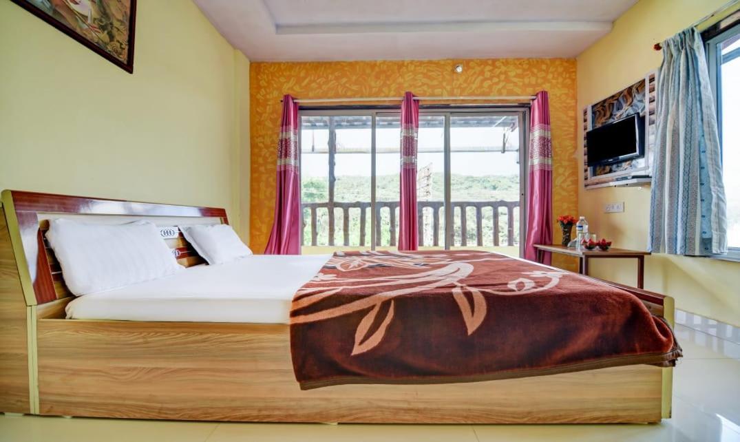 Green Park Cottage มหาบาเลชวาร์ ภายนอก รูปภาพ